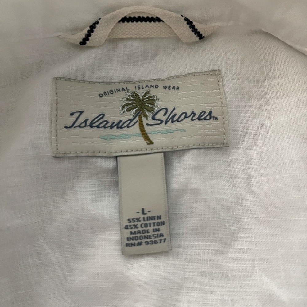 Island shores men’s white shirt sleeved shirt